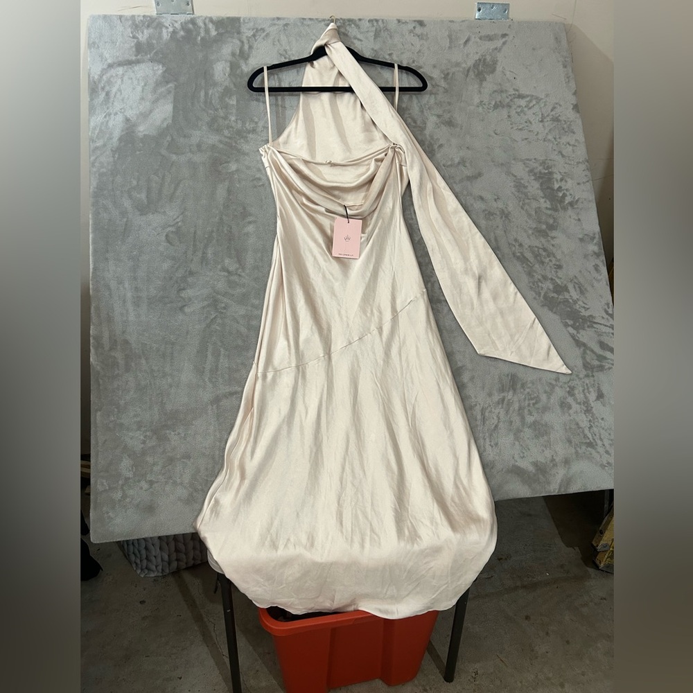 NWT Hello Molly Athenian satin maxi dress - Picture 8 of 16
